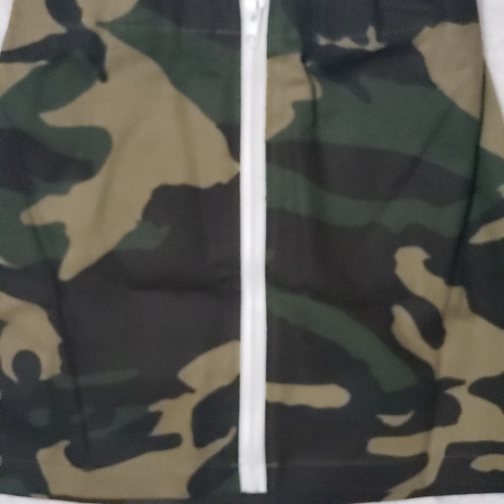 NWT 4/5 2pc. outfit (long sleeve shirt & camo skirt) - Picture 4 of 6